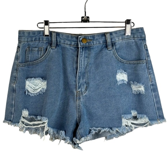 Women’s Distressed 5 Pocket Denim Raw Hem Shorts Size Large Waist 32” - Picture 1 of 5